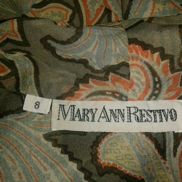 Mary Ann Restivo Low Cut V Neck Top Size 8 - Picture 8 of 8